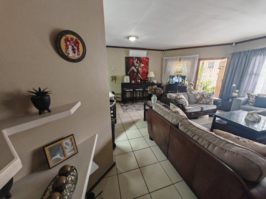 2 Bedroom Property for Sale in Pellissier Free State